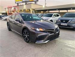 تۆیۆتا کامری